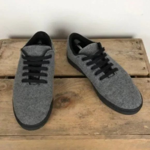 BAABUK gray sheep happens wool sneakers eu size 41 / us men's size 8 EUC - Picture 3 of 9